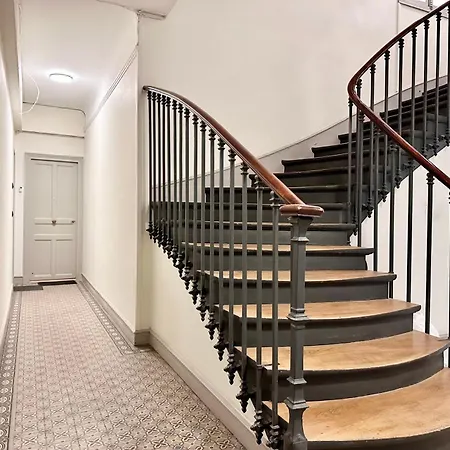 Metro-paris Apartament *