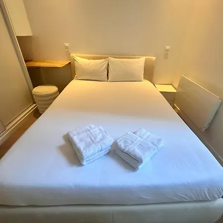 White Pearl - Metro Paris Apartamento